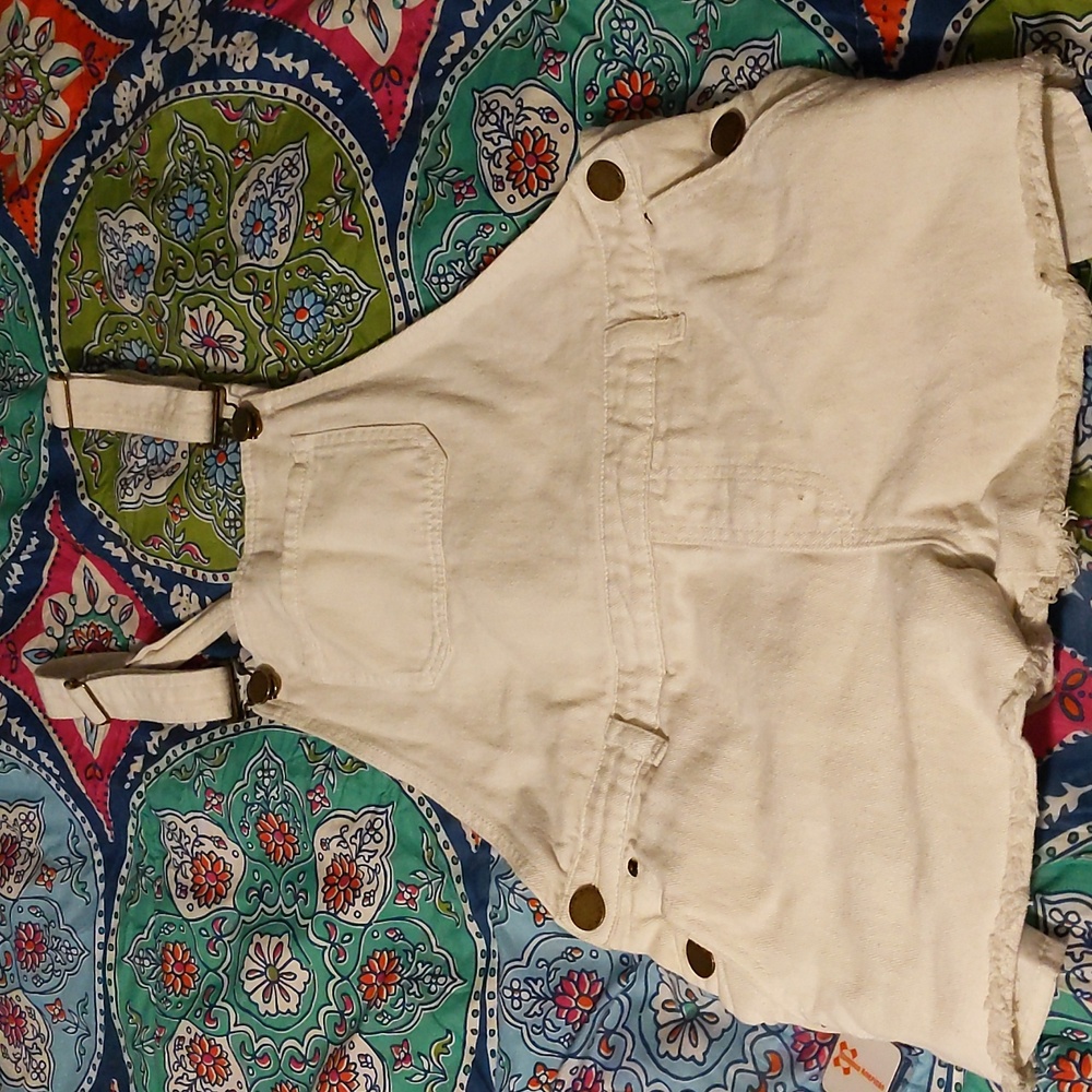 O'Neill white overall shorts